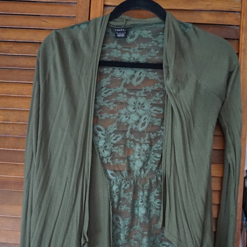 Small Women's Forest Green Lace Cardigan